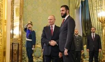 Moskova'da kritik görüşme... Şara Esed'i, Putin askeri üs istedi