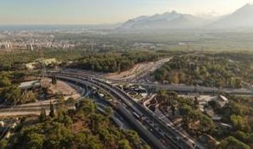 Antalya'nın ulaşım ağı güçleniyor! Yeni yollar yarın açılacak