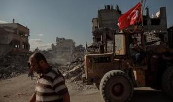 İHH'dan Gazze'deki enkaz kaldırma çalışmalarına destek