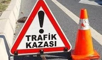 Hatay'da öğrenci servisiyle çarpışan motosikletteki 1 kişi öldü, 1 kişi yaralandı