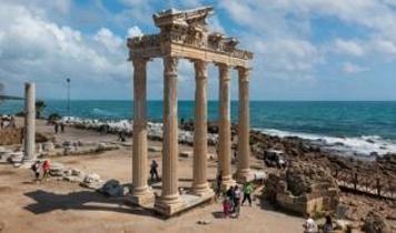 Antalya Kültür Yolu Festivali başladı! Şehir dokuz gün boyunca sanatla renkleniyor