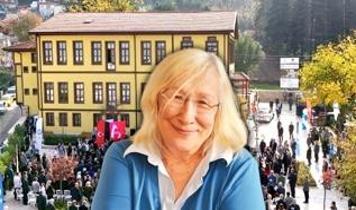 "Orada kimse var mı?" çığlığı yanıtlandı: Alev Alatlı Şehir Düşünce ve Sanat Merkezi açıldı