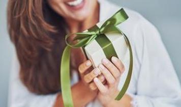 Hediye stresine son: Burcuna göre hediyesini seç, kalbini tam 12'den vur