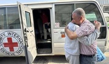 Filistinli esirlerin aileleriyle bir araya gelmesini engelleniyor