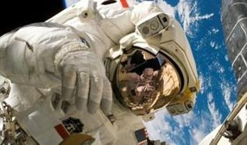 NASA astronotu Stott, uzay giysilerindeki kokunun sırrını açıkladı