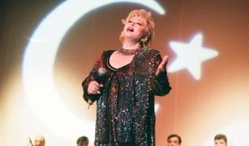 Sanatçı Muazzez Abacı vefat etti