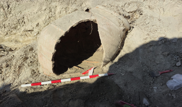 Milattan önce 1500 yılına ait! Su borusu döşemek için açılan çukurda bulundu