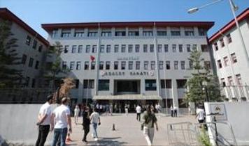 Baklava kutularıyla yakalanmışlardı: Manavgat Belediyesi yolsuzluk davası başladı