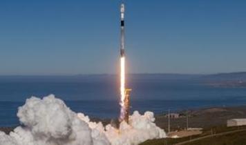 SpaceX bu yıl 155. Falcon 9 uçuşunu gerçekleştirdi, Starlink filosu genişliyor