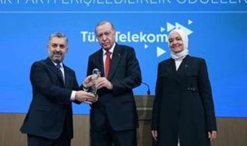 Teknolojiyle engeller aşılıyor... Türk Telekom'a Dijital Erişilebilirlik ödülü