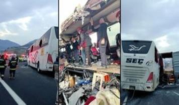 Osmaniye'de yolcu otobüsünün tıra çarptığı kazada 7 kişi öldü, 11 kişi yaralandı