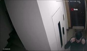 Masaj salonunda film gibi şantaj planı! Müşterilerin banka hesaplarını boşalttılar