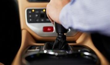 Manuel şanzımanınızı ölüme mahkûm eden 3 sürüş hatası