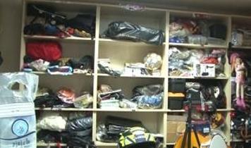 Toplu taşımada unutulan eşyalar bir odayı doldurdu