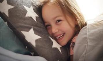 Dermatologlar uyarıyor! Yastık izlerini görmezden gelmeyin