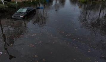 Güçlü fırtına Kaliforniya'da ölümlere ve tahliyelerine neden oldu