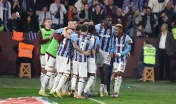 Trabzonspor'dan şampiyonluk sezonunu hatırlatan ilk yarı performansı