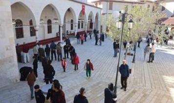 Asrın felaketinden sonra yeniden ayağa kalktı: Habibi Neccar Camii doldu taştı