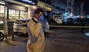 Küçükçekmece'de silahlı saldırı! 2 kişi hayatını kaybetti