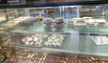 İlk ısırıkta hayrete düştü: Kurabiyenin içinden öyle bir şey çıktı ki