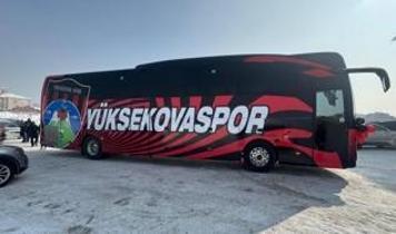 Cumhurbaşkanı Erdoğan'dan Kadın Futbol Takımı'na otobüs hediyesi