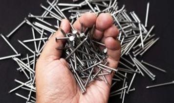 Doktorları şaşırtan olay! Stres ve borç nedeniyle 100 çivi yuttu