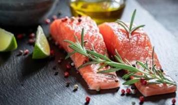 Kış menüsüne mutlaka ekleyin! Somon balığının şaşırtıcı etkileri