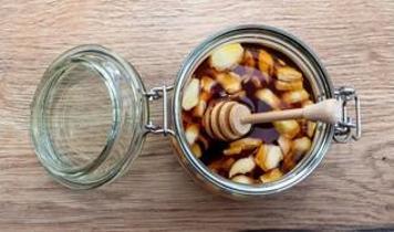 Yüzyıllardır kullanılan bal ve sarımsağın gizli gücü