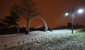 Kar yağışı etkisini gösterdi! İstanbul'da yüksek kesimleri beyaza bürüdü