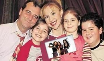 Duyunca çok şaşıracaksınız! Sihirli Annem'in yıldızı, aslında Hepsi grubuyla çalışmış