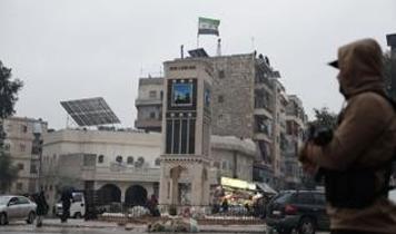 Suriye'de YPG işgalindeki Aynularab ilçesinde açılan insani koridordan sivillerin geçişi başladı