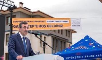 "11 şehrimizi, bir ülke büyüklüğündeki bu bölgeyi yeniden inşa ettik"