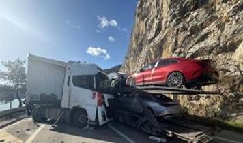 Burdur'da trafik kazası: 2 yaralı