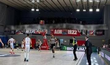 Yunan taraftarlar, Türk polisini ve Beşiktaş'ı hedef aldı