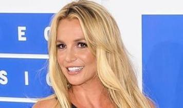 9 albümlük kataloğu 200 milyon $'a sattı