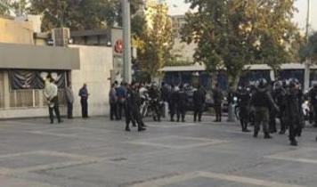 Tahran'da kampüsler karıştı: Öğrenci grupları arasında arbede