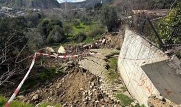 İzmir'de toprak kayması sonucu tahliye edilen apartmanın sakinleri: Karşımızda muhatap yok