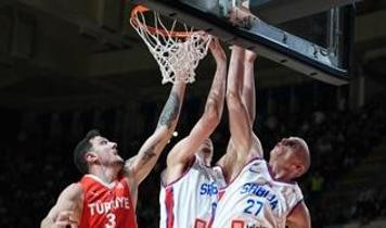 12 Dev Adam'dan Sırbistan'a geçit yok