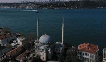 Boğaz'la bütünleşen yalı camisi: Beylerbeyi Hamid-i Evvel