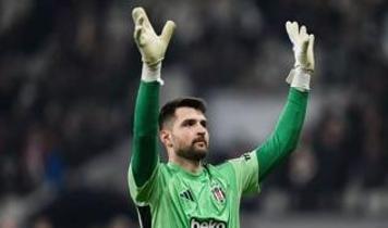 Beşiktaşlı taraftarlardan Ersin Destanoğlu'na destek