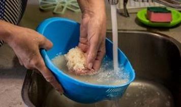 Pirinç yıkama tartışması büyüyor! Hangi türde yıkama zorunlu?