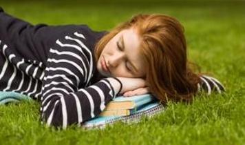 Uykusuzluk yaşayanlara gündüz uykusu uyarısı