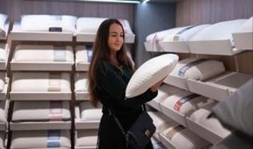 Yastık seçimi uyku sağlığını etkiliyor! En iyi uyku için 10 cm yastık önerisi