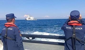 Düzensiz göçmenleri taşıyan bot battı! Ölü ve yaralılar var