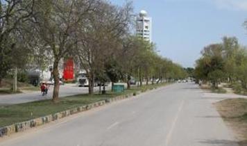 Petrol krizi ilk o ülkeyi vurdu! Hayat durdu, üç gün resmi tatil ilan edildi