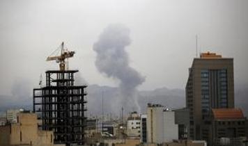 İran medyası: ABD-İsrail saldırıları altındaki İran'ın Tahran ve Kerec kentlerinde patlama sesi duyuldu