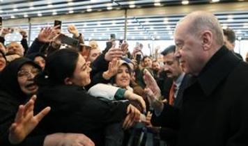 Cumhurbaşkanı Erdoğan ve bakanlar Rize'de saf tuttu: Geniş katılımlı cuma namazı