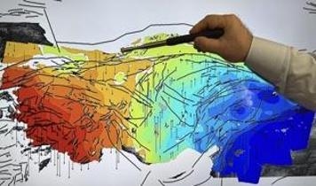 Anadolu'nun doğusu ile batısı arasında farklı yönlerde yer hareketi olduğu ortaya çıktı