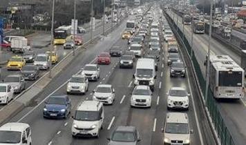 Bayram tatilinin ardından ilk iş günü... İşte İstanbul trafiğindeki son durum...