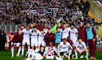 Trabzonspor'un yükselişi: Süper Lig zirvesine geri dönüş!